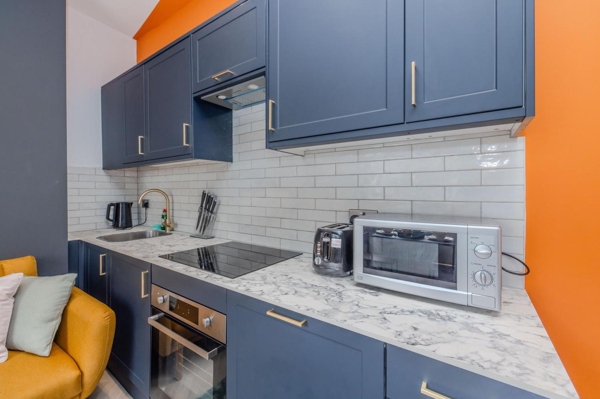 Super One Bedroom Flat I Next To Station I Walking Distance To Brighton
